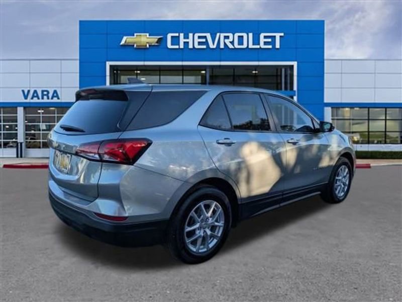 Certified 2024 Chevrolet Equinox LS w/ LS Convenience Package image 6