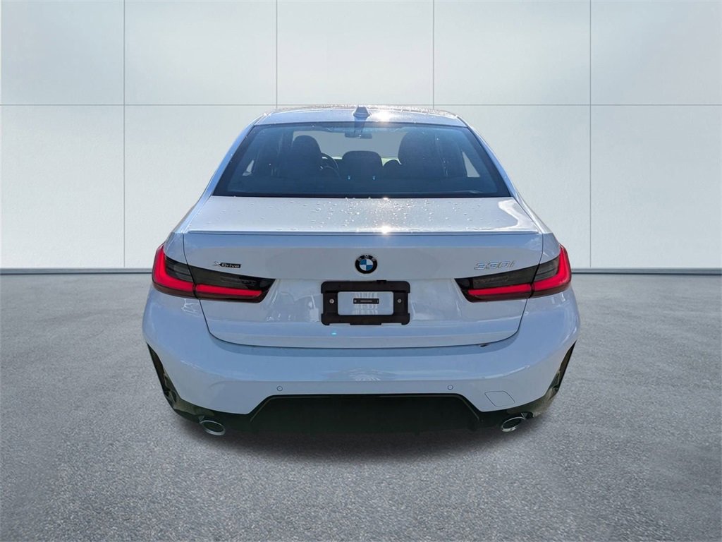 New 2026 BMW 330i xDrive Sedan w/ M Sport Package image 4