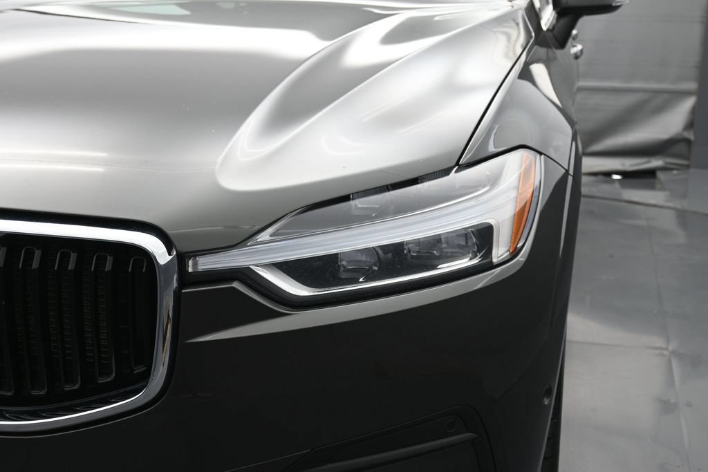 Used 2018 Volvo XC60 T5 Momentum w/ Vision Package AWD/4WD image 54