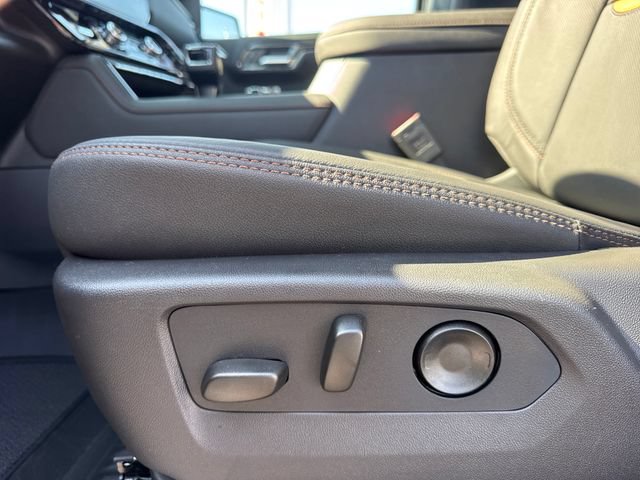 New 2026 GMC Sierra 1500 AT4 w/ Technology Package AWD/4WD image 14