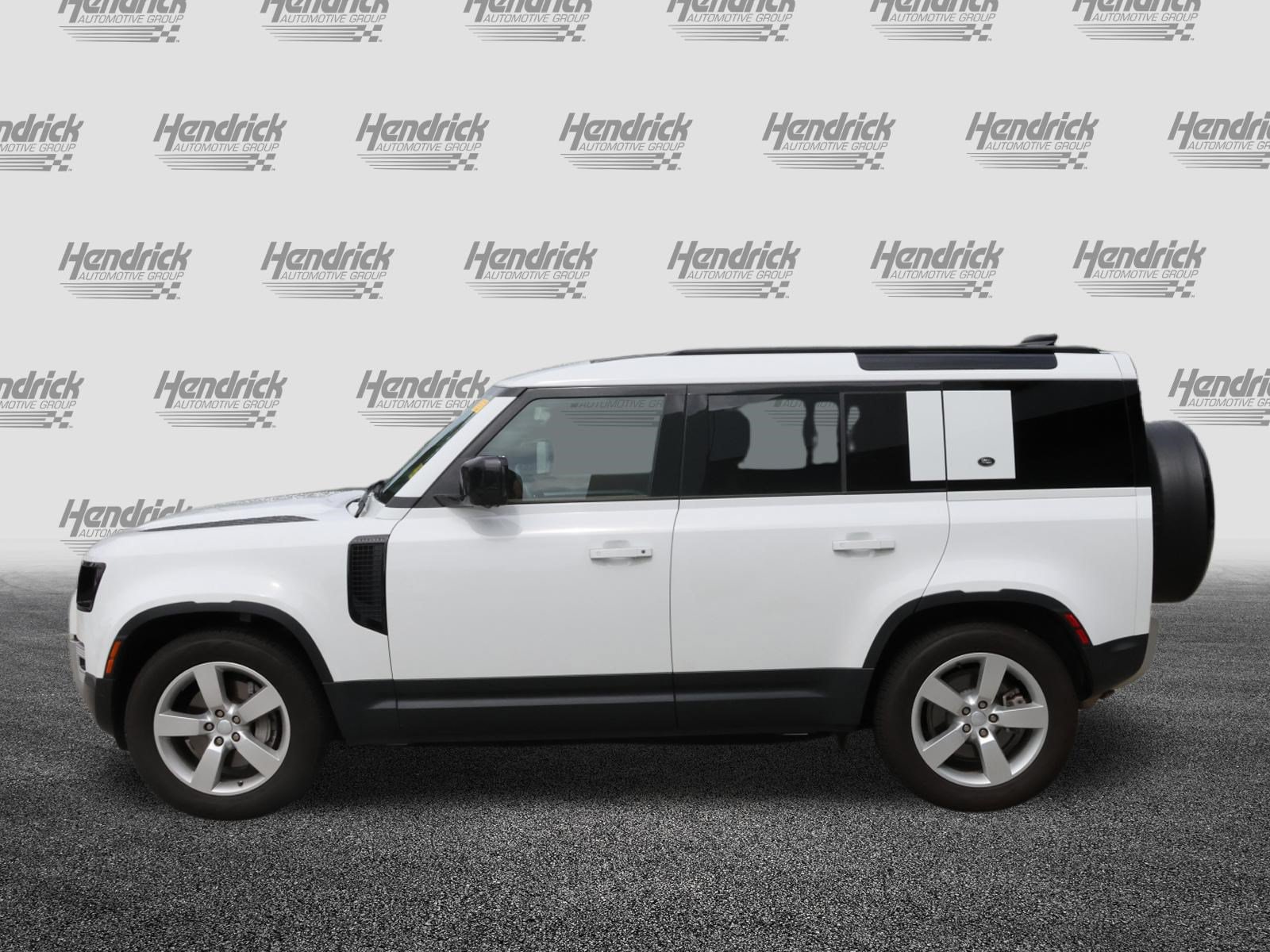 Used 2024 Land Rover Defender 110 S AWD/4WD image 6
