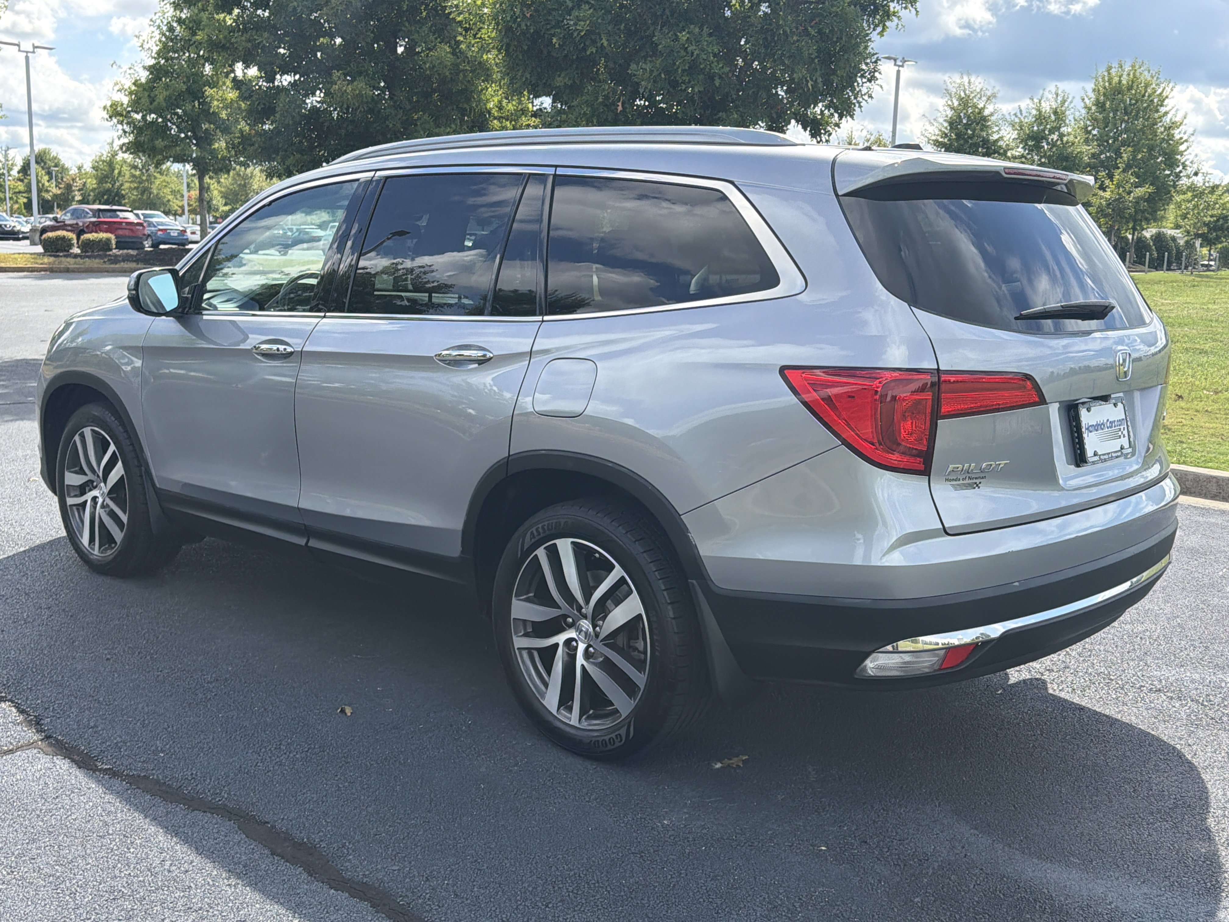 Used 2016 Honda Pilot Touring image 7