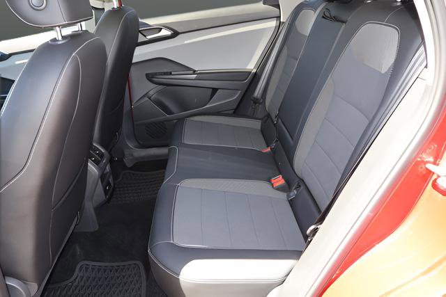Certified 2022 Volkswagen Taos SE w/ Panoramic Sunroof Package FWD image 14