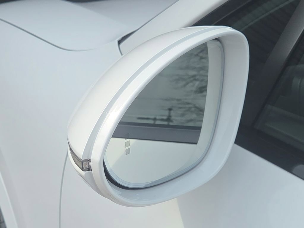 Certified 2025 Porsche Cayenne Coupe image 29