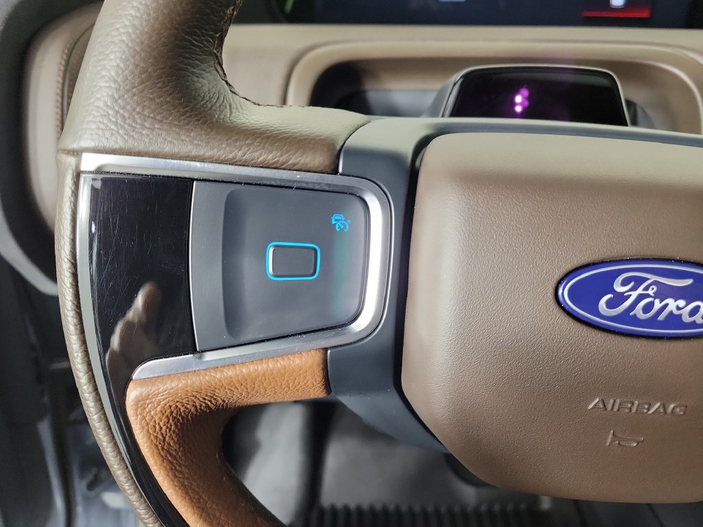 Used 2025 Ford Expedition King Ranch AWD/4WD image 24