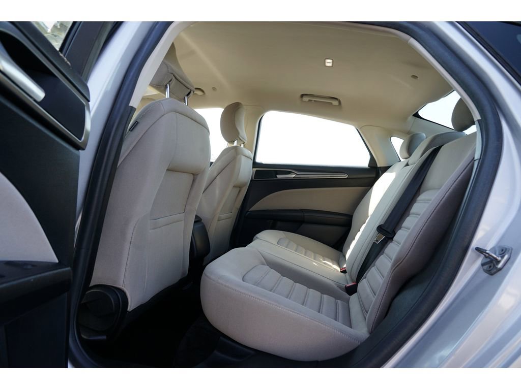 Used 2018 Ford Fusion S image 19