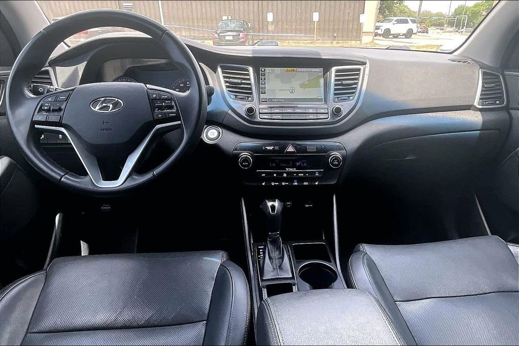 Used 2017 Hyundai Tucson SE Plus AWD/4WD image 6