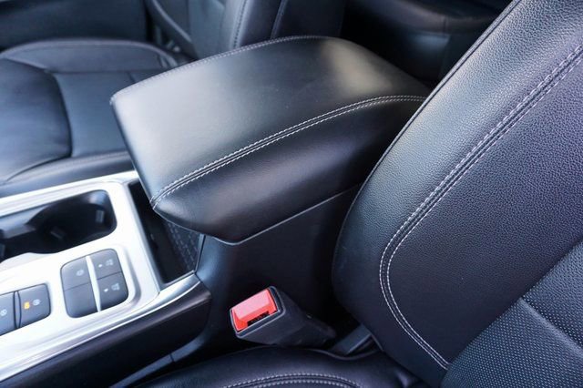 Certified 2022 Ford Explorer Limited w/ Limited Technology Package image 30