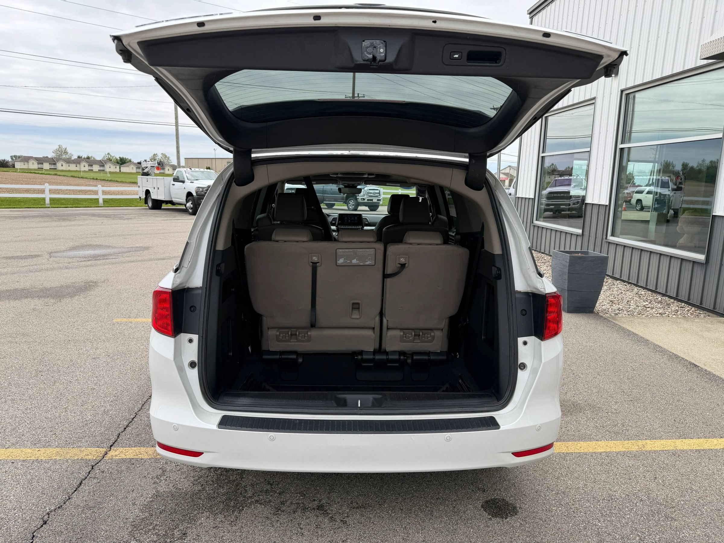 Used 2023 Honda Odyssey Touring image 32