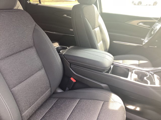 New 2026 Chevrolet Traverse LT w/ Driver Confidence Package FWD image 24