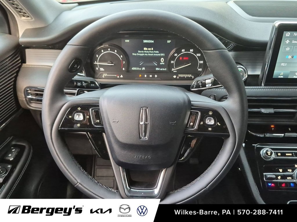 Used 2022 Lincoln Corsair AWD w/ Equipment Group 101A image 22