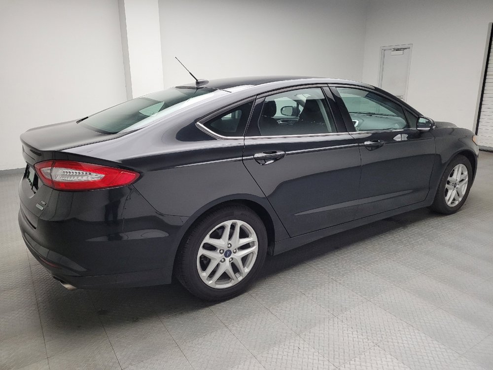 Used 2015 Ford Fusion SE FWD image 10