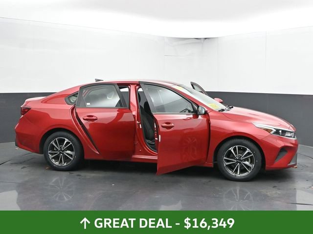 Used 2024 Kia Forte LXS image 57