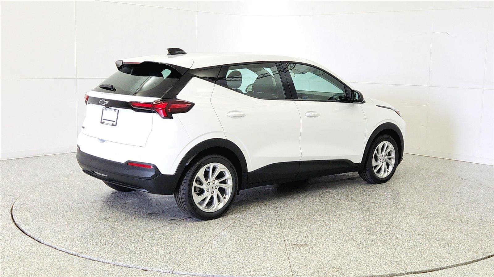 New 2027 Chevrolet Bolt LT FWD image 7