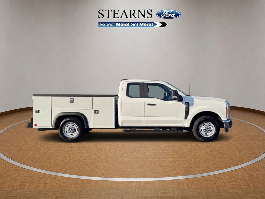 Used 2023 Ford F250 XL w/ XL Chrome Package RWD image 4
