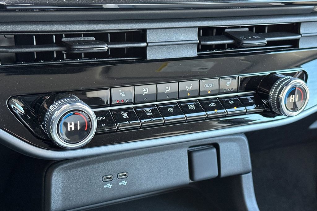 Used 2025 Honda Prologue EX image 24