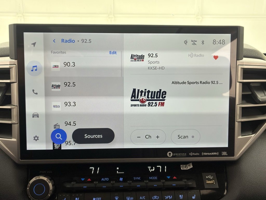 Used 2023 Toyota Tundra Limited image 34