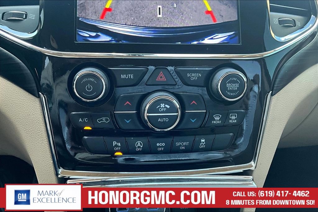Used 2022 Jeep Grand Cherokee Laredo E w/ Security & Convenience Group AWD/4WD image 15