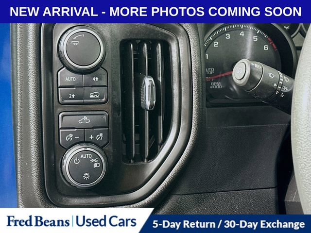 Used 2022 Chevrolet Silverado 1500 Custom image 12