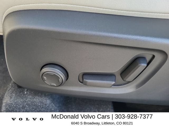 Used 2026 Volvo XC40 B5 Plus w/ Protection Package Premier AWD/4WD image 12