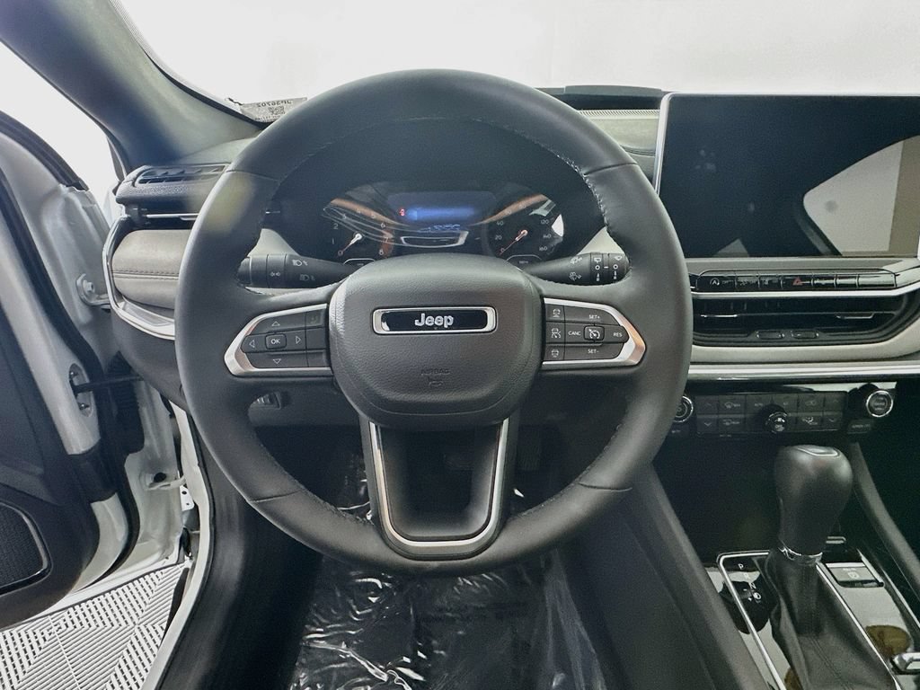 Certified 2023 Jeep Compass Limited AWD/4WD image 18