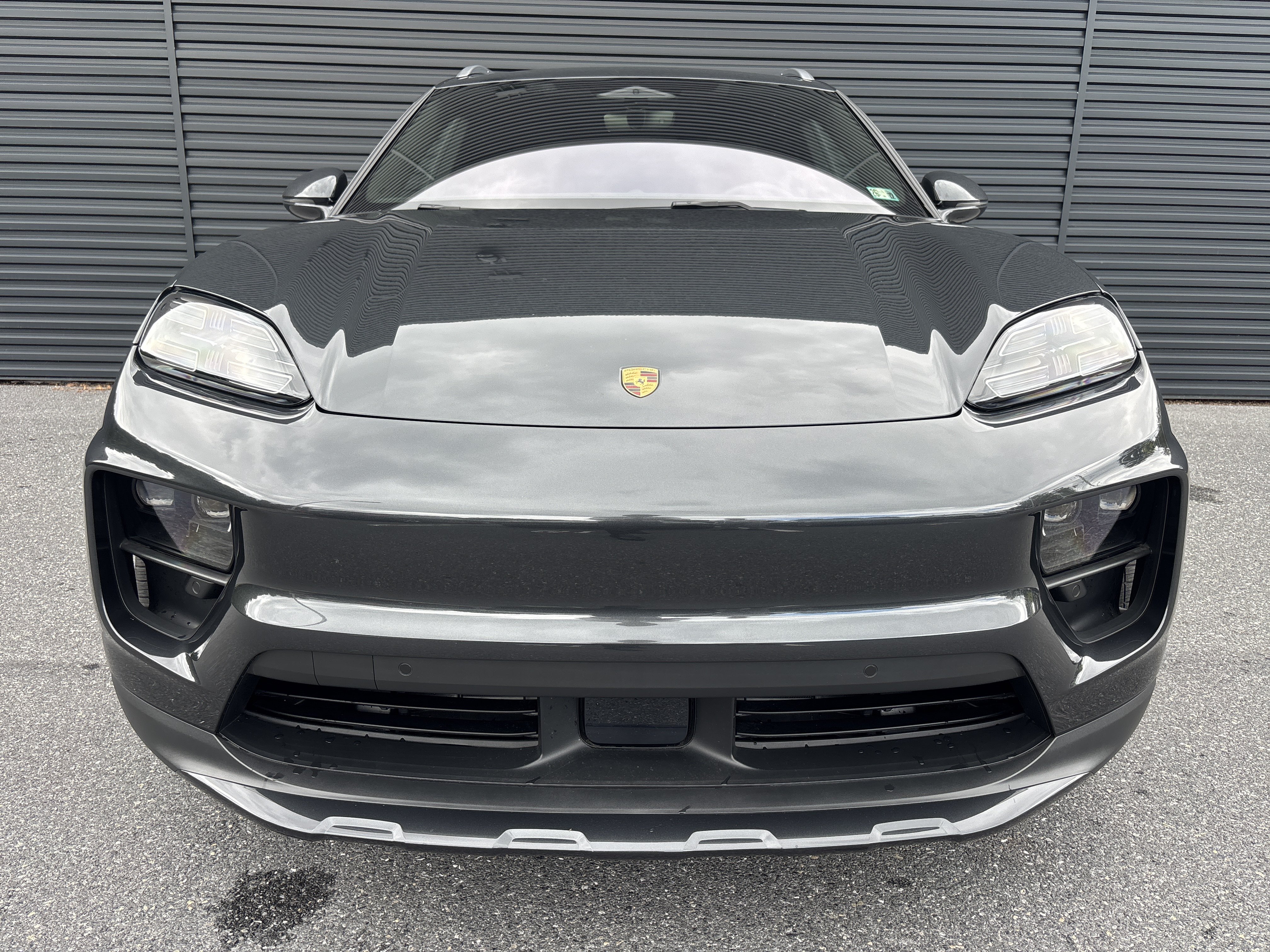 New 2025 Porsche Macan 4 Electric AWD/4WD image 14