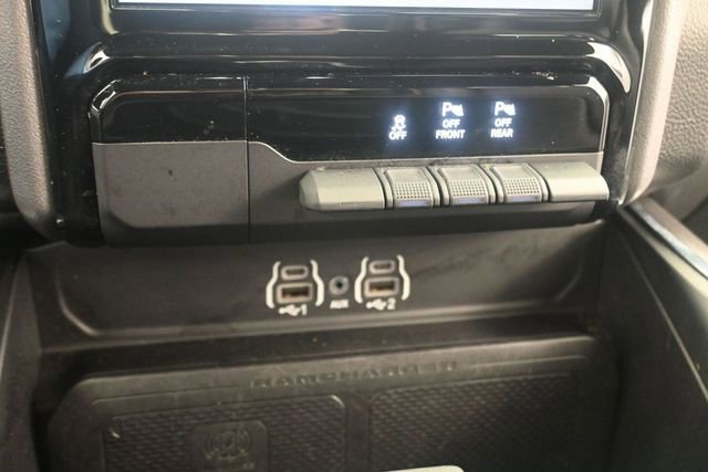 Used 2025 RAM 1500 Laramie AWD/4WD image 11
