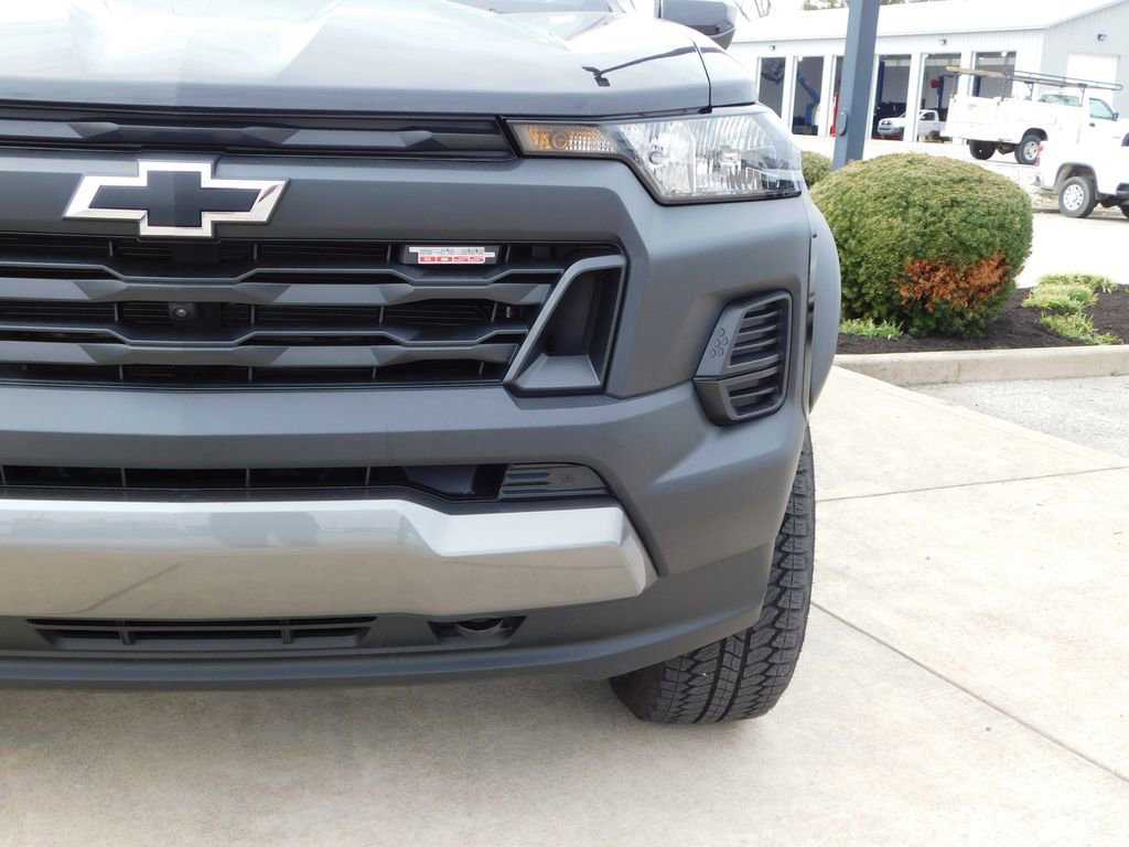 New 2025 Chevrolet Colorado Trail Boss w/ Midnight Edition image 12