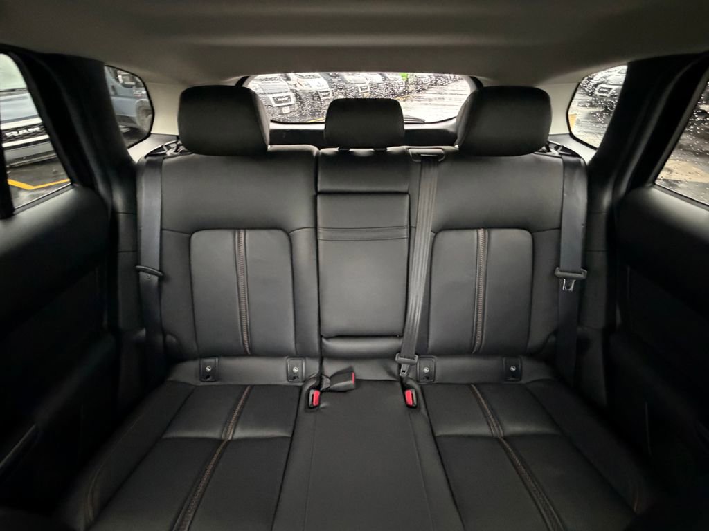 Used 2025 MAZDA CX-50 AWD 2.5 Hybrid w/ Premium Pkg image 16