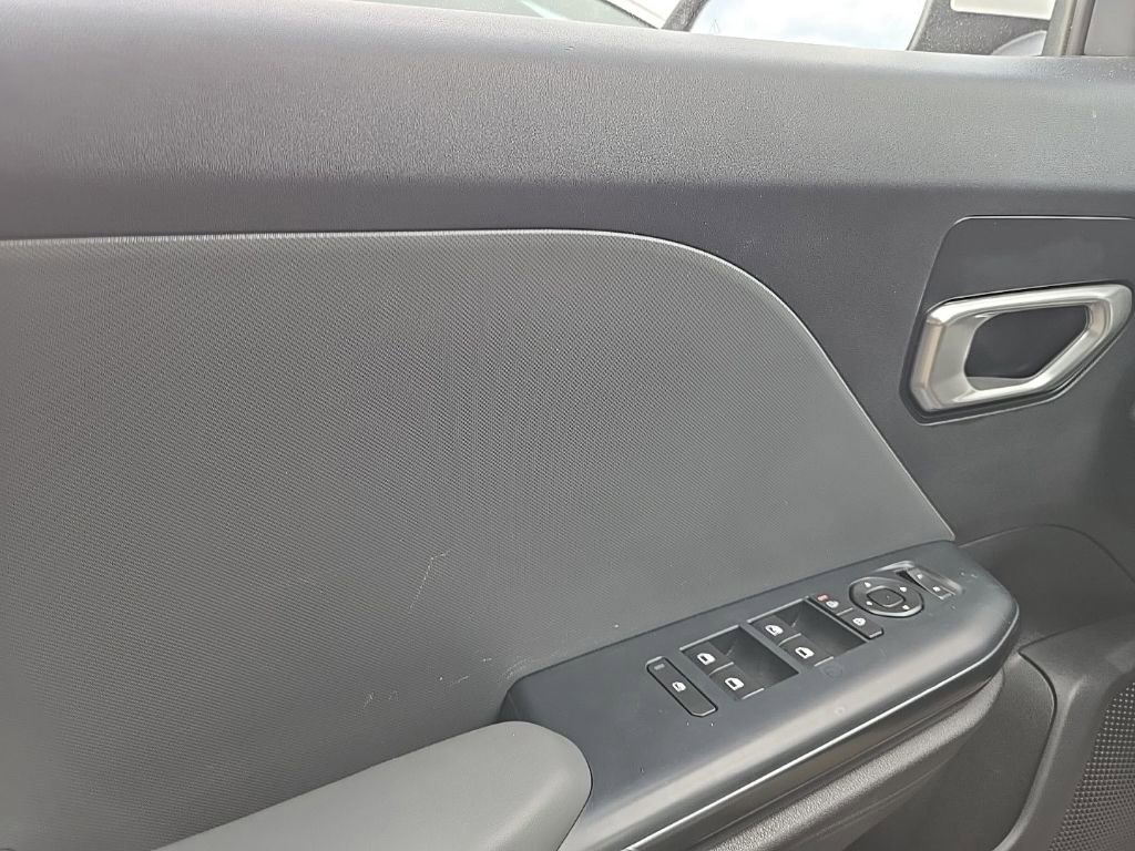 Certified 2025 Kia K4 FWD image 19