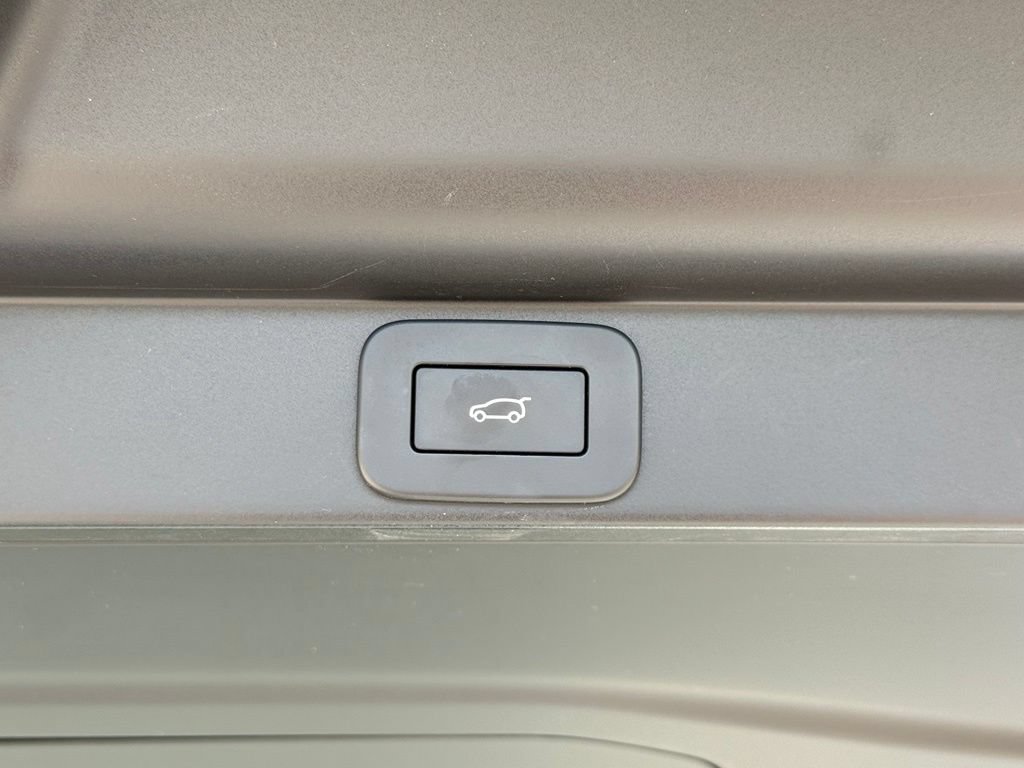 Certified 2024 Land Rover Range Rover SE AWD/4WD image 35