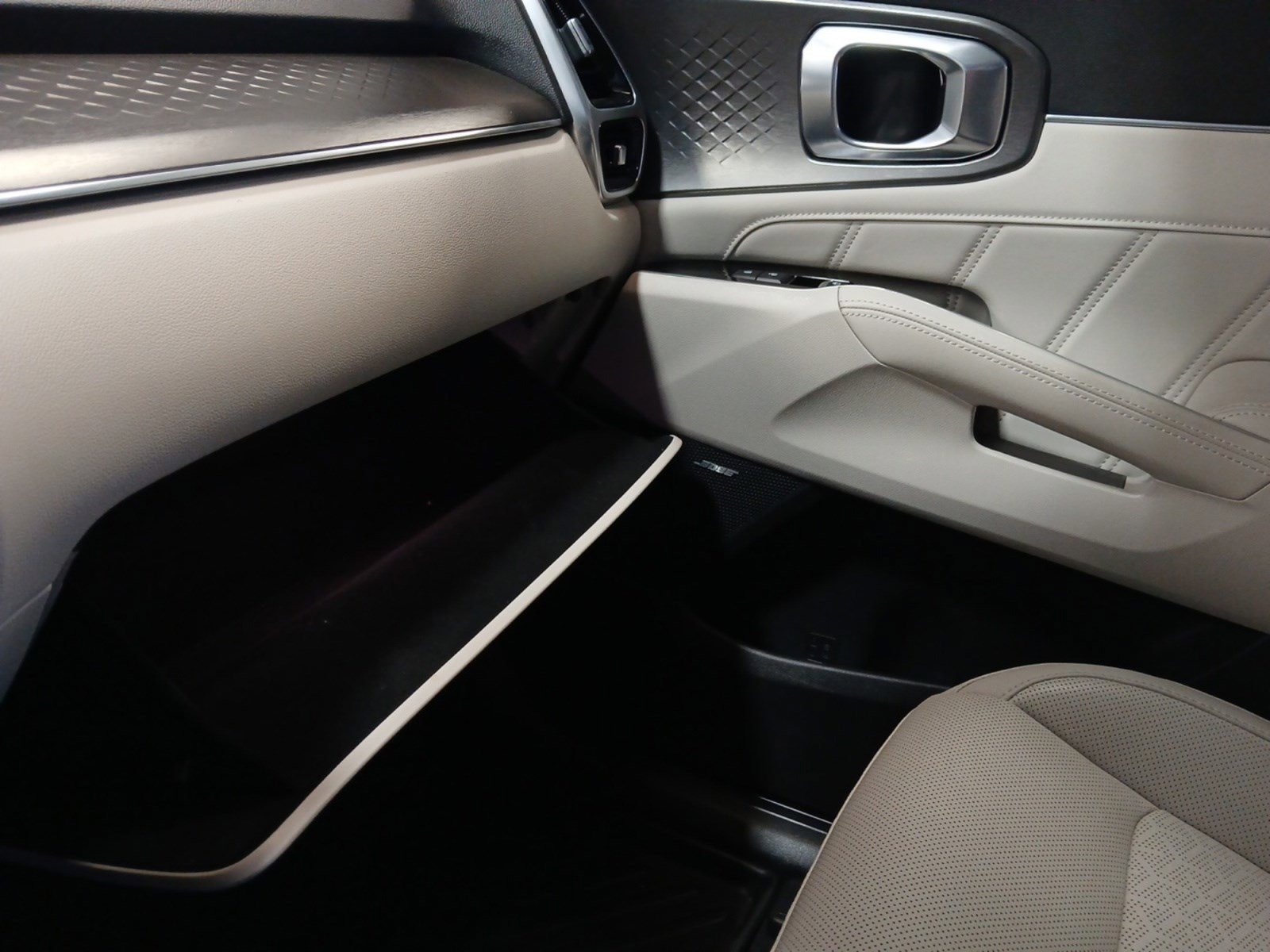 Used 2023 Kia Sorento SX Prestige image 36