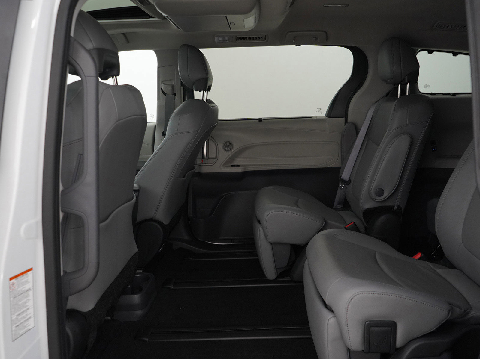 New 2024 Toyota Sienna Limited image 16