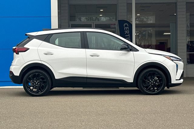 New 2027 Chevrolet Bolt RS FWD image 4