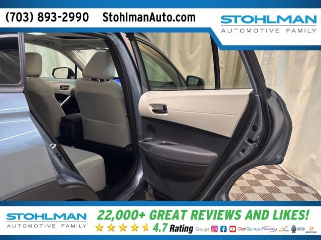 Used 2024 Toyota Corolla Cross LE image 32