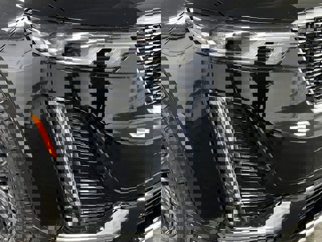 New 2025 Cadillac XT6 Luxury image 10