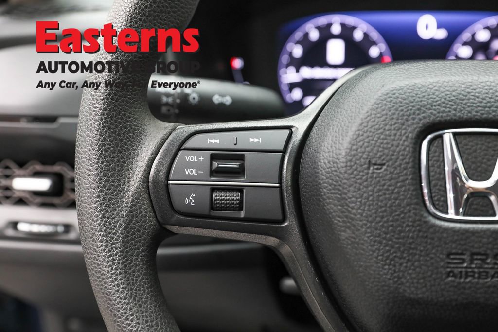 Used 2025 Honda Accord SE image 15