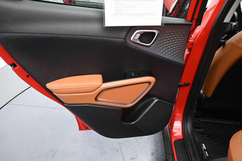 Certified 2024 Kia Soul EX w/ Option Group 015 FWD image 15