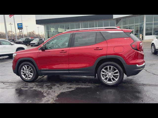 Certified 2024 GMC Terrain SLT FWD image 6