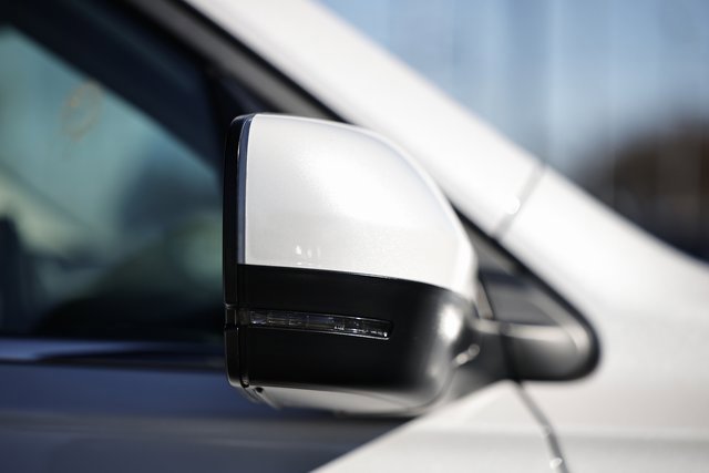 Used 2025 Honda Pilot EX-L image 10