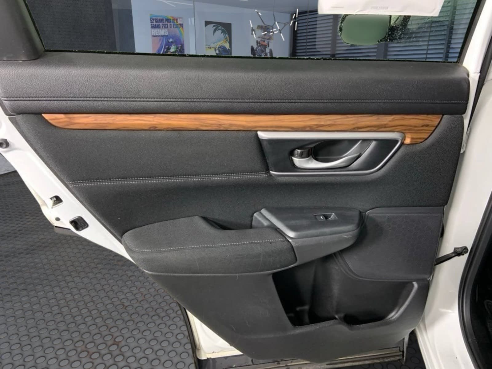Used 2020 Honda CR-V EX image 18