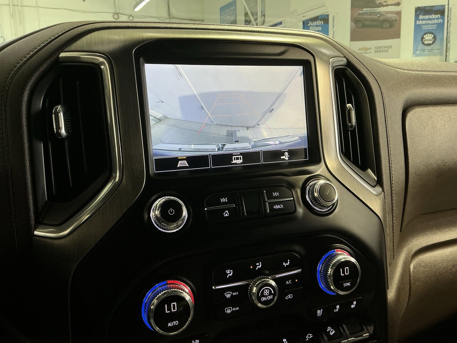 Used 2021 GMC Sierra 1500 Denali w/ Denali Illumination Package AWD/4WD image 20