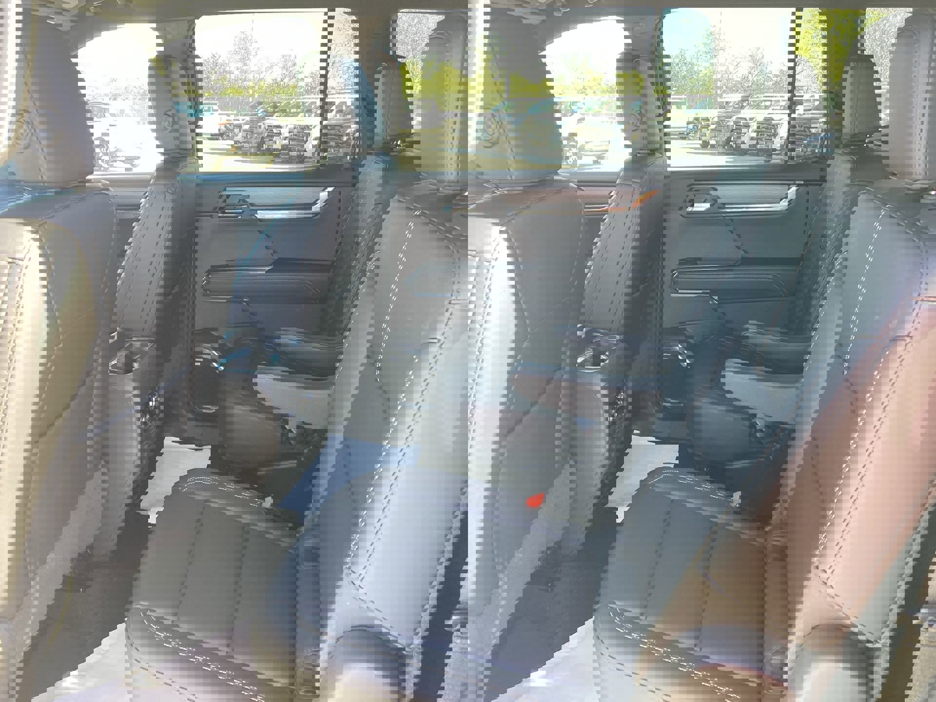 Used 2024 GMC Acadia Elevation image 26