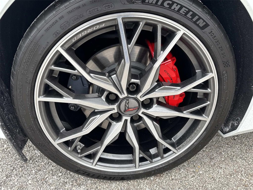 Used 2024 Chevrolet Corvette Stingray w/ Z51 Performance Package image 8