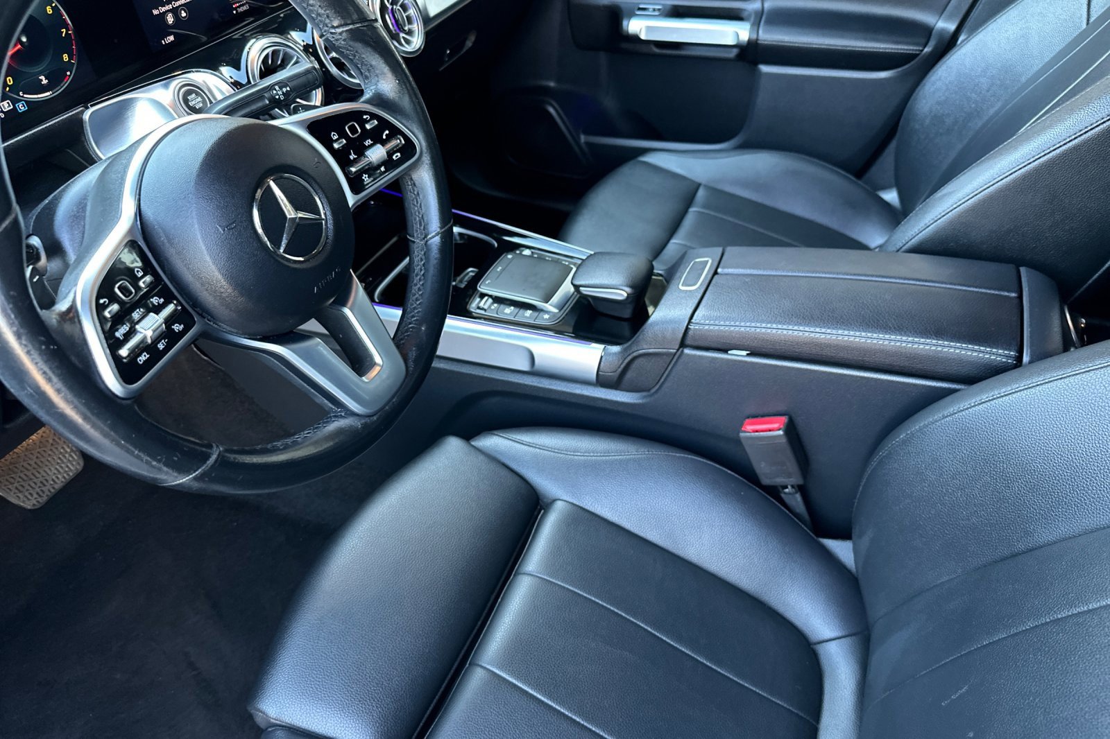 Used 2022 Mercedes-Benz GLB 250 image 10