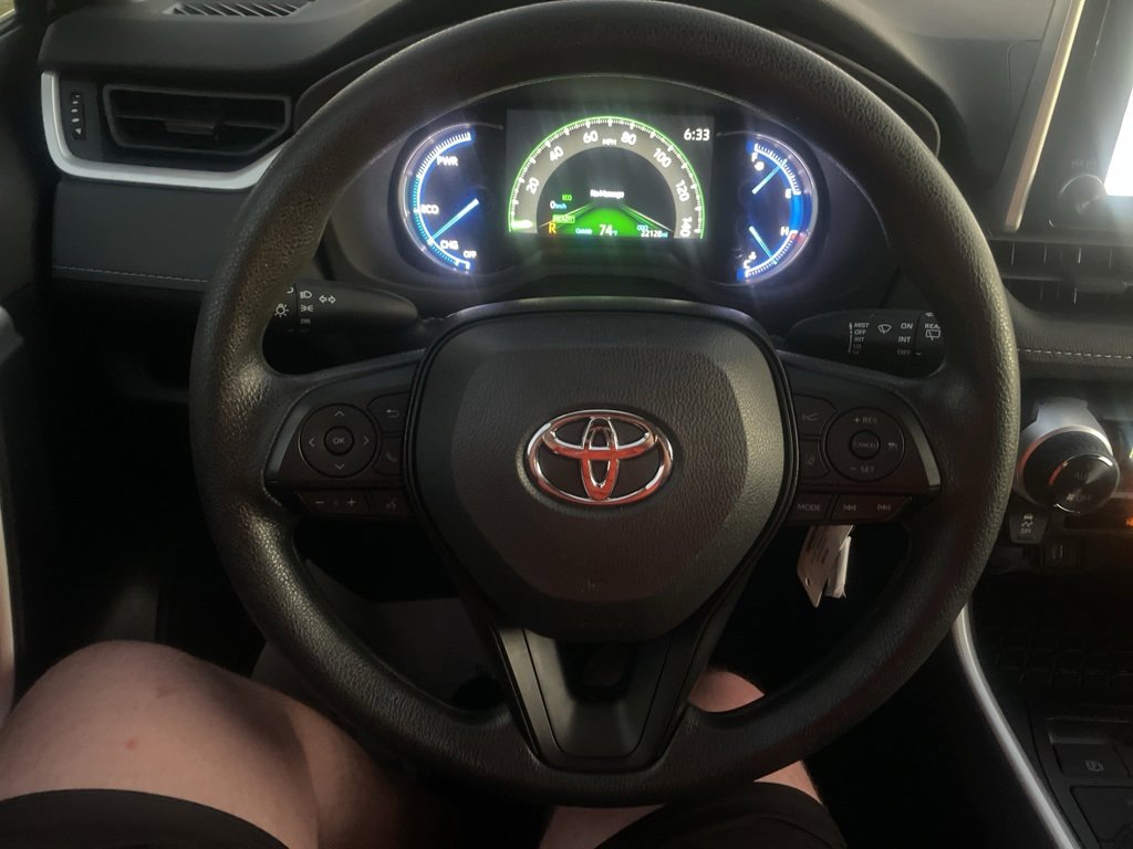 Used 2025 Toyota RAV4 LE image 22