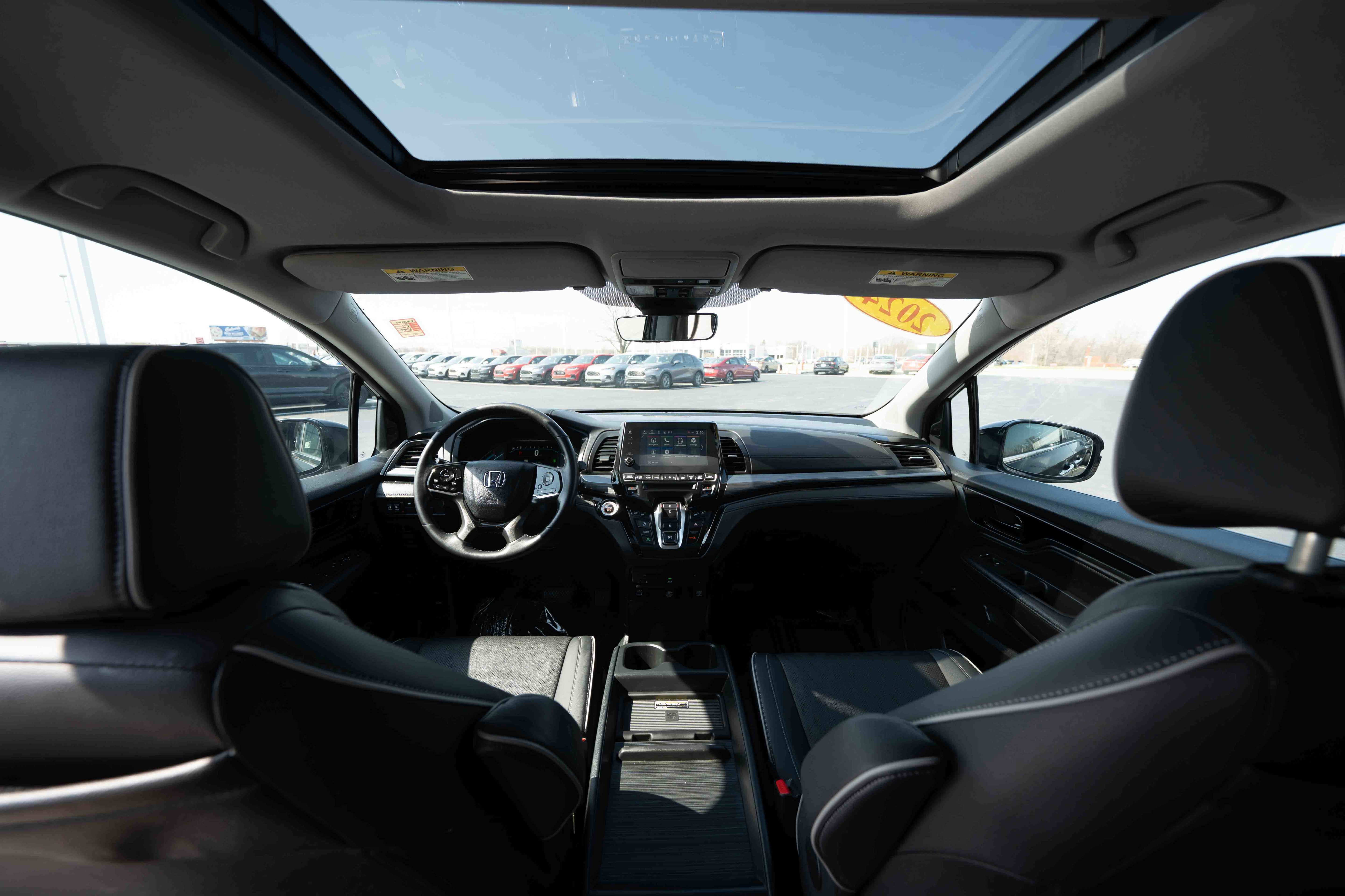 Used 2024 Honda Odyssey Elite image 19