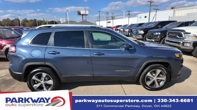 Used 2019 Jeep Cherokee Limited AWD/4WD image 9