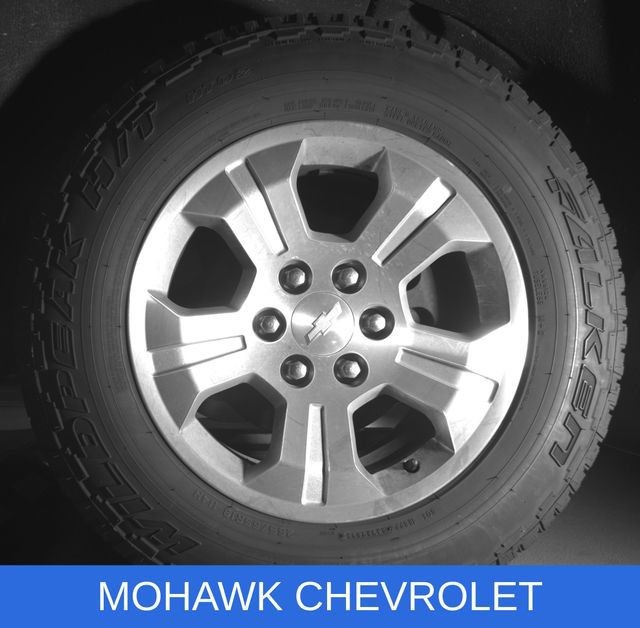 Used 2017 Chevrolet Silverado 1500 LT w/ All Star Edition AWD/4WD image 10