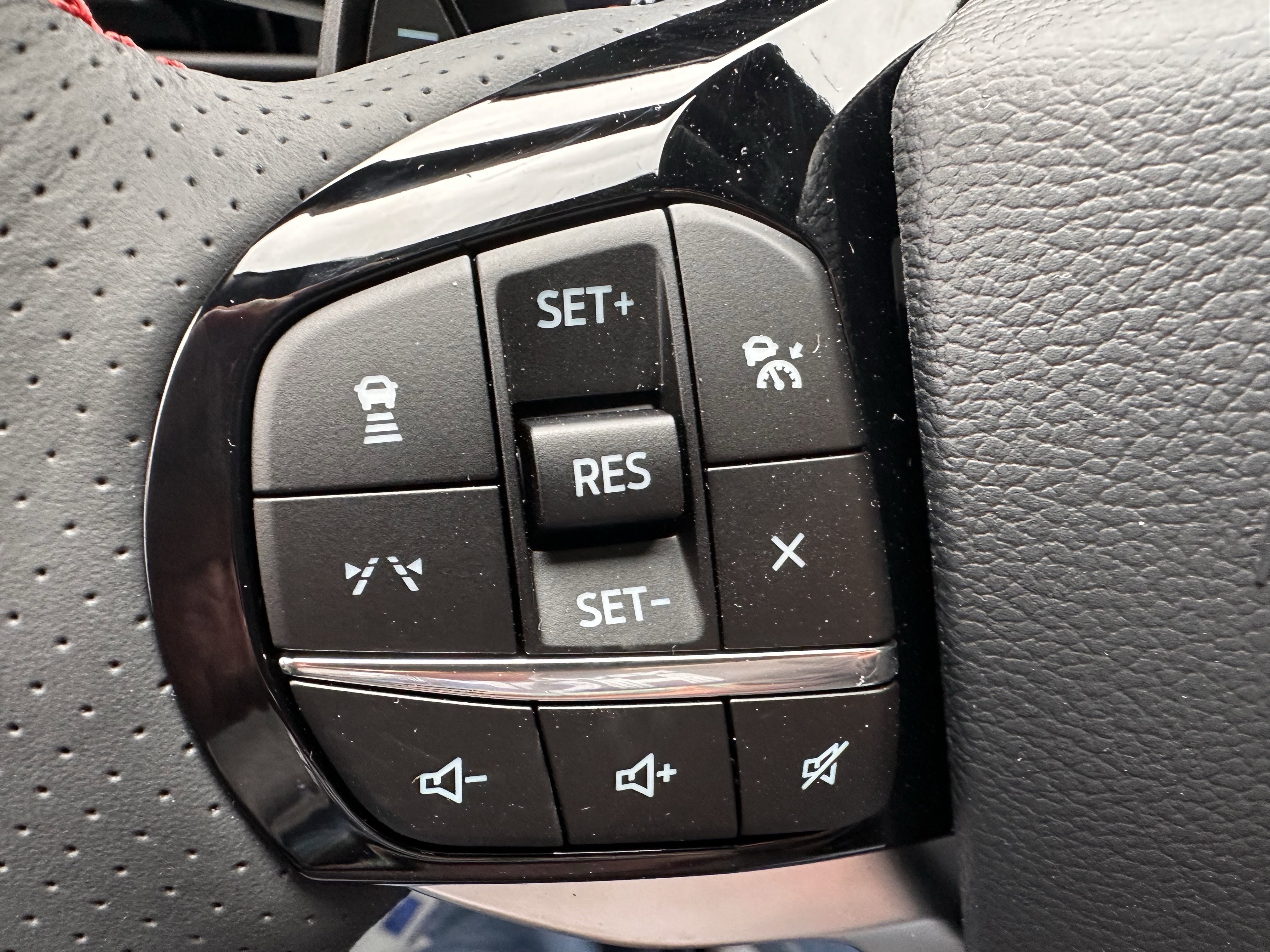 New 2026 Ford Explorer ST w/ Sun And Sound Package image 21